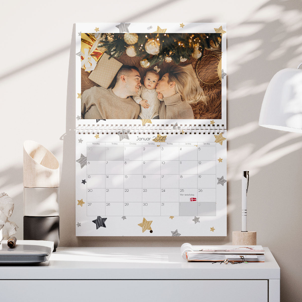 Dobbeltsidet Grundlæggende Kalender - Perfekt til Mærkedage